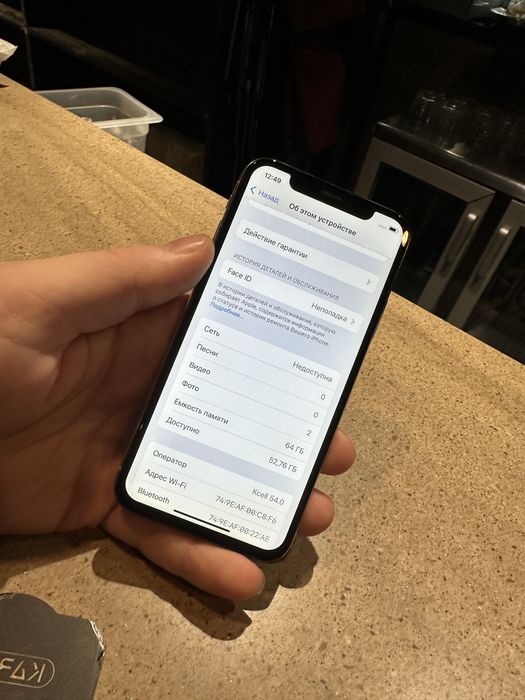 Продам iPhone X 64g/100%