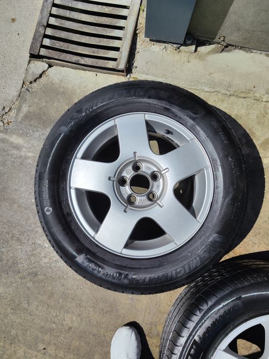 Гуми с джанти 15" за VW