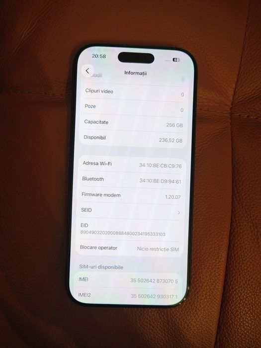 Vand iPhone 17 - 256 GB - 100% Bat - 80 cicluri