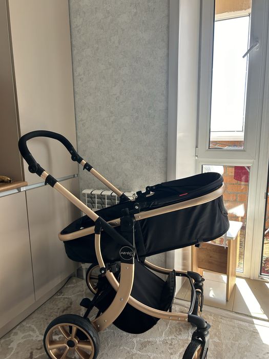 Продам коляска Amile