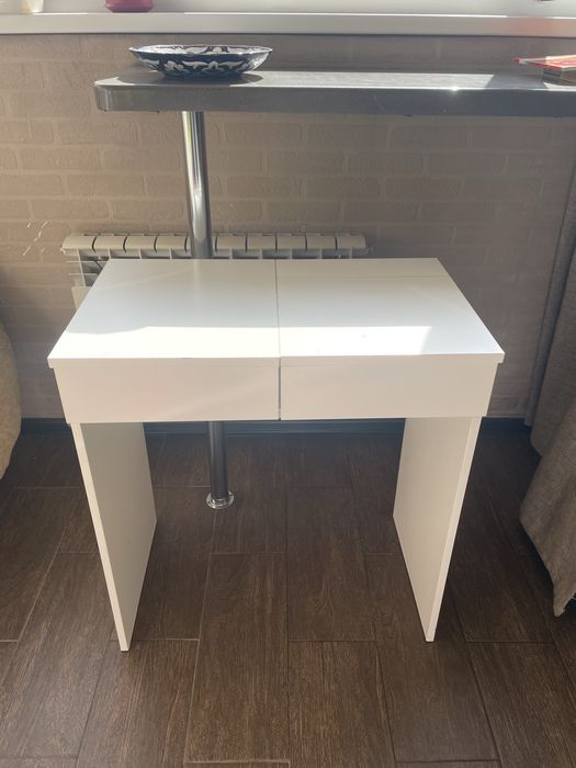 Продам туалетный столик IKEA
