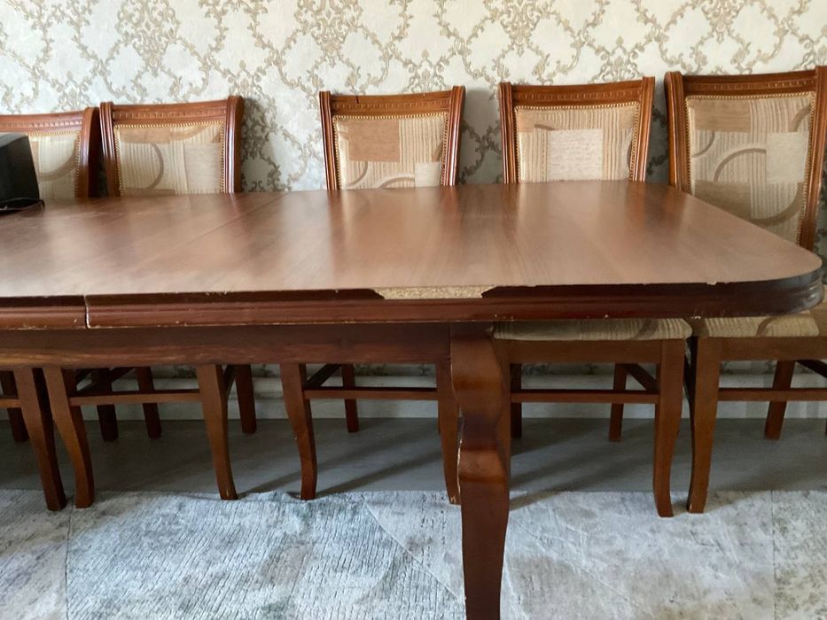 Продам стол с стульями