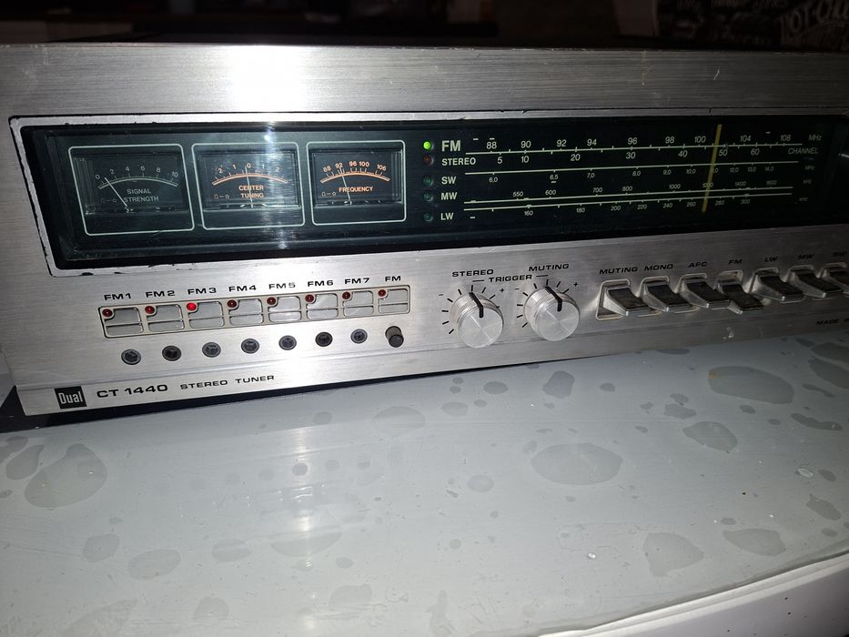 Dual CT 1440, Stereo Tuner, 4 benzi, memorie canale ,an 1979, Germany