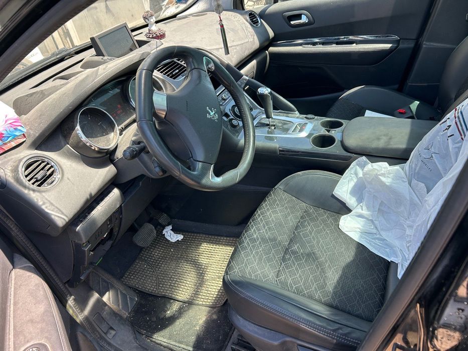 Peugeot 3008 на части