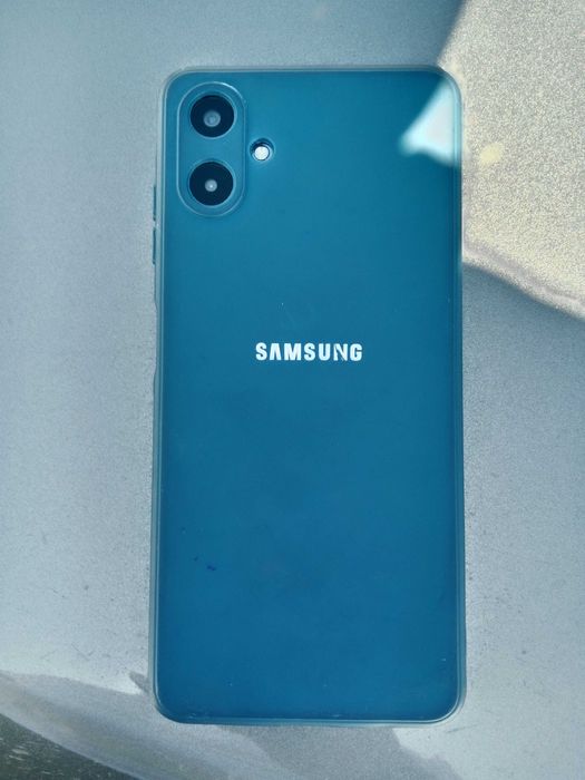 Продам телефон Samsung A06
