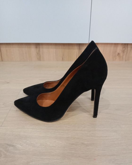 Обувь по 3000 тыс