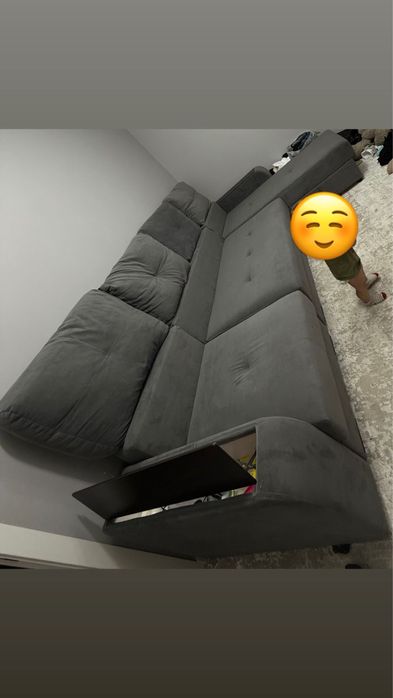 Срочно продам диван в отличном состоянии