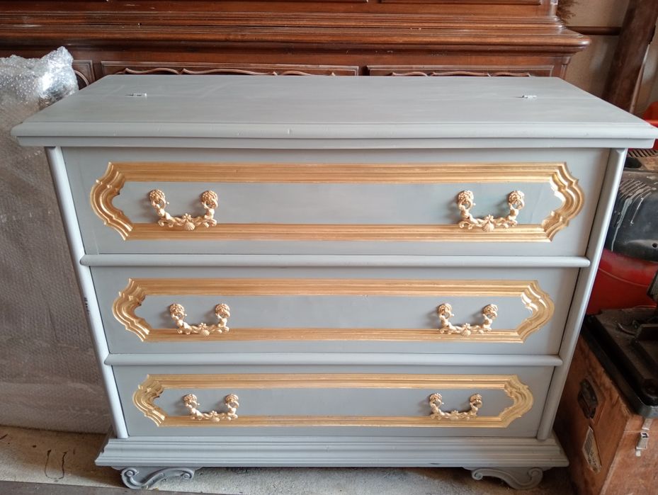 Dulap haine cu 3 sertare