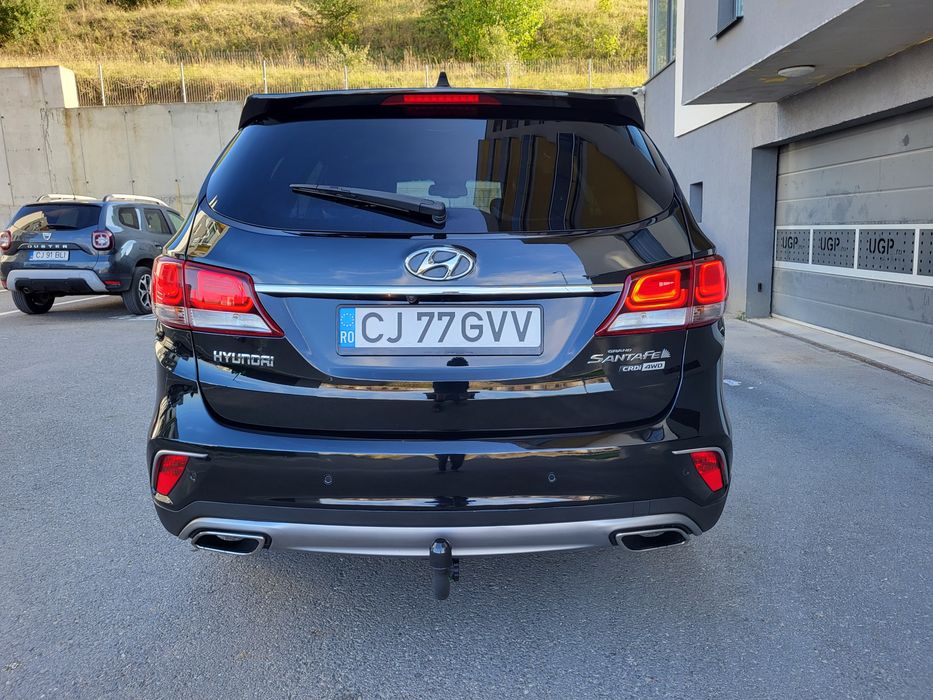 Hyundai Grand Santa Fe