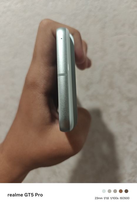 Pixel 8 128/8 81%