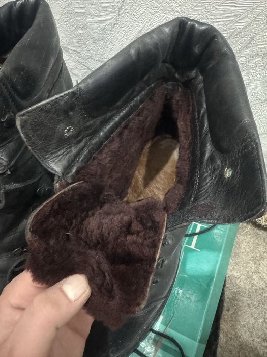 Зимний обувь ботинка