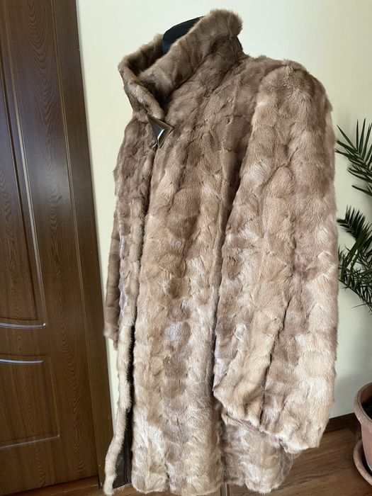 Haina eleganta de blana naturala de nurca