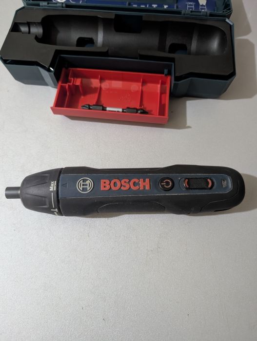 Элктрическая отвертка Bosch Go 2
