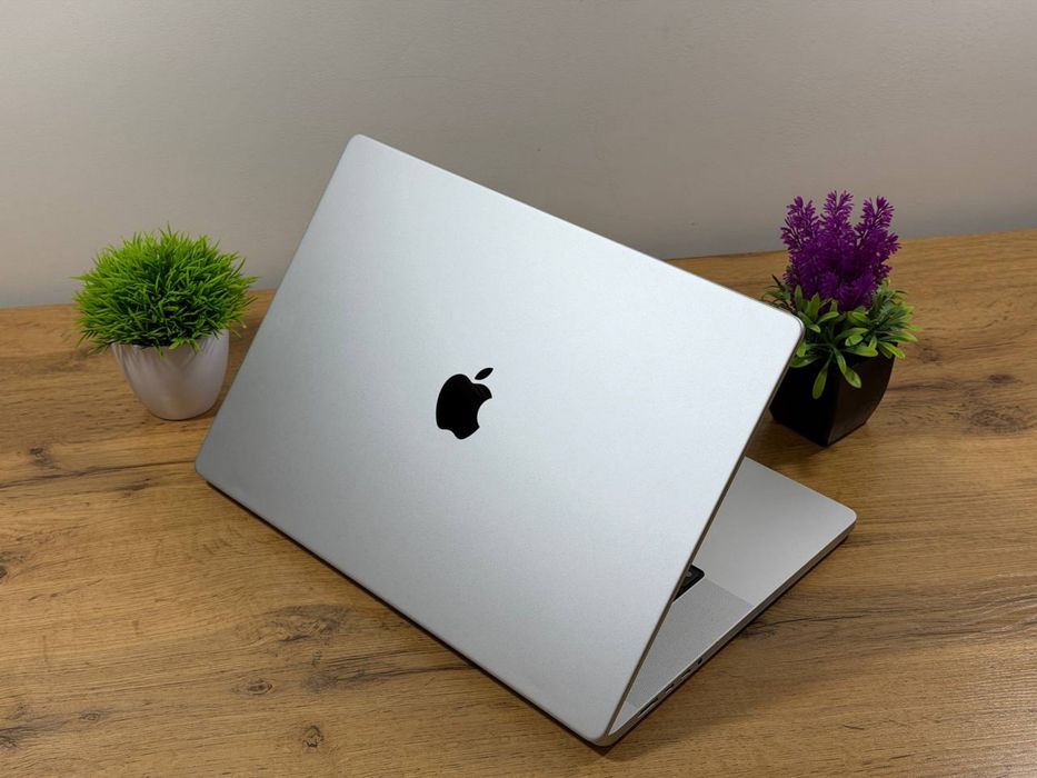 Срочно ! Macbook pro 16 m1 PRO 2025