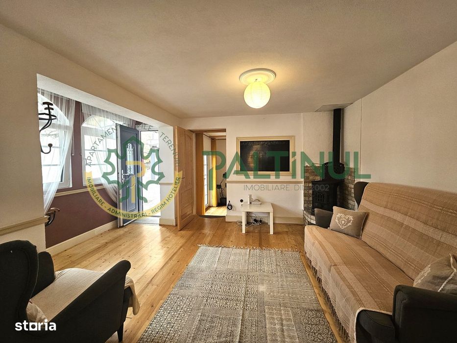 Casă de vanzare cochetă, complet renovată, în Rășinari, Sibiu
