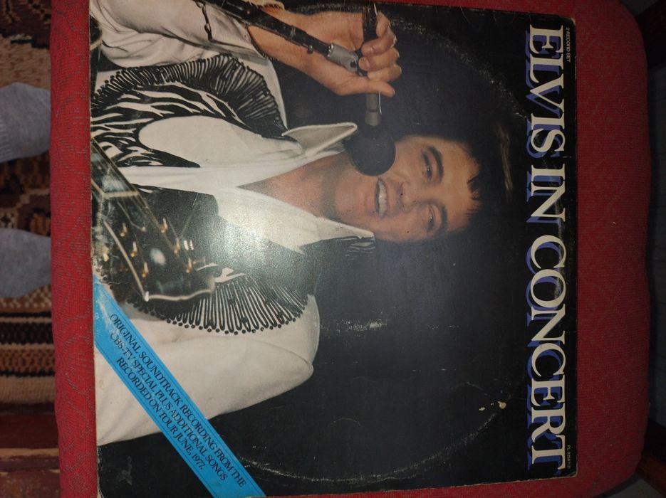 Elvis Presley în concert.