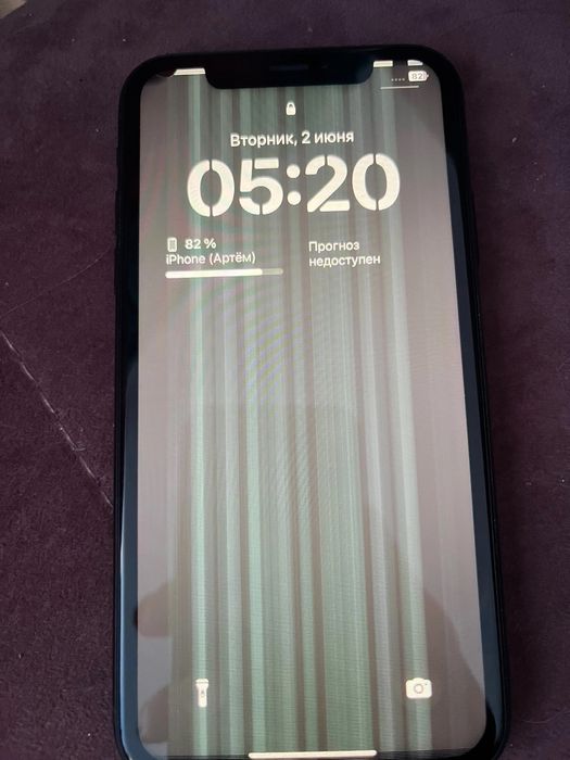 Продам iPhone XR