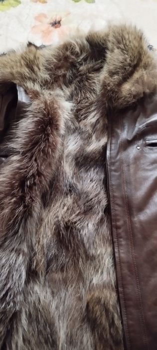 Geaca de piele cu blană naturală bărbătească