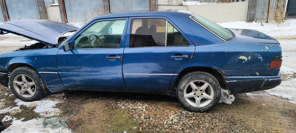 Мерседес 124 2.3 авторазбор