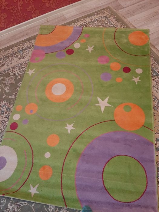 Ковер абсолютно новые 2шт.