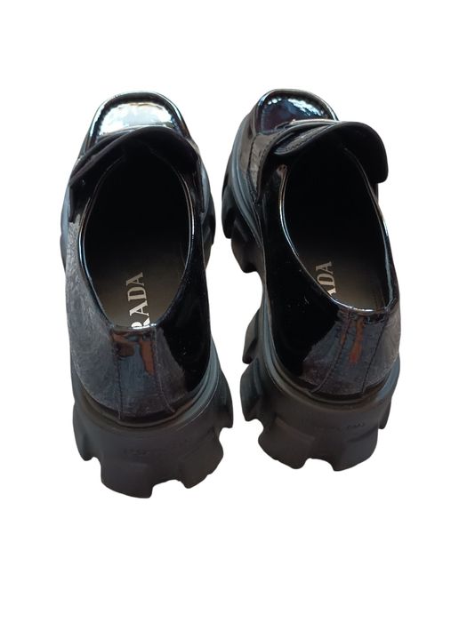 Prada Monolith лак оригинал