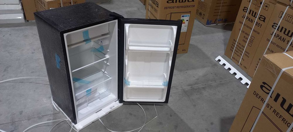 Продается холодильник  90 л Aiwa с гарантией