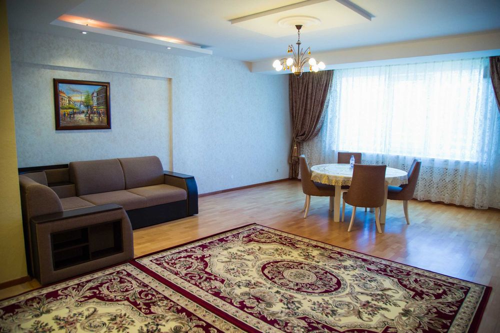 2х ком посуточно по ул Кунаева 14Д