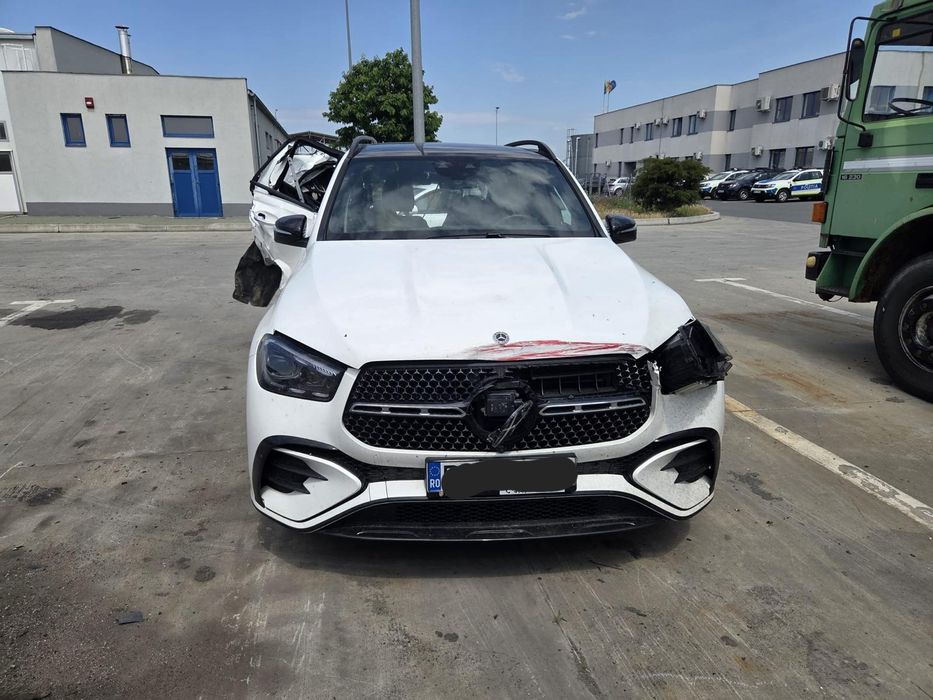 MERCEDES-BENZ GLE 2024 — imagine 5