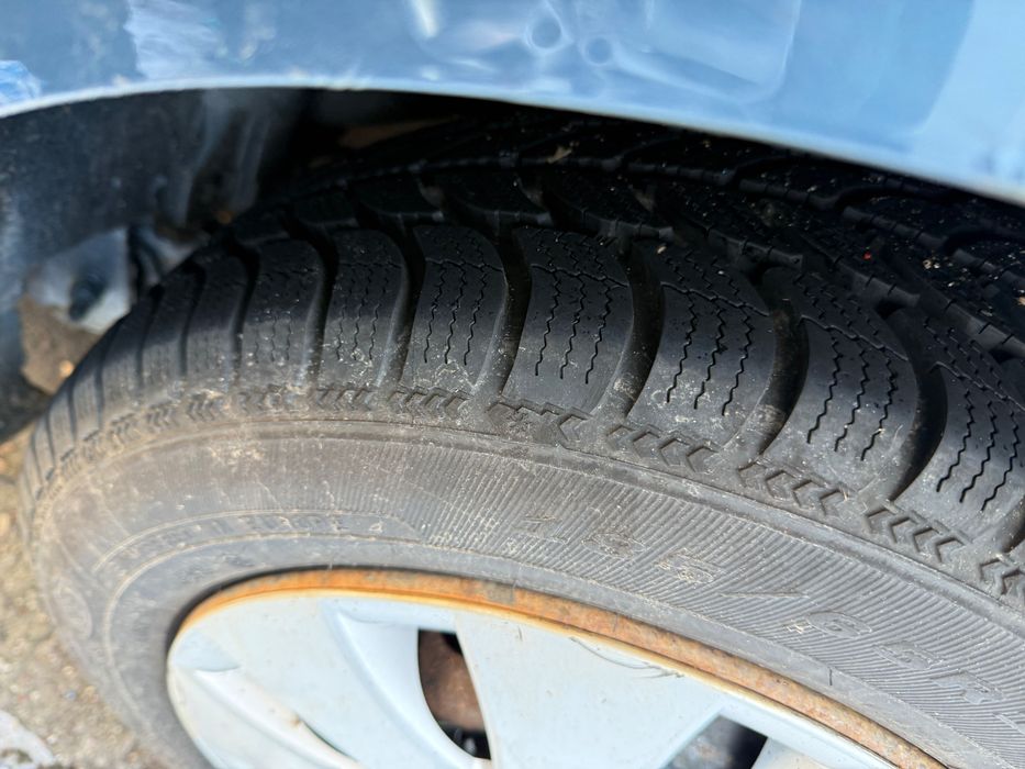 Logan 1.6 MPI, 2009, MCV