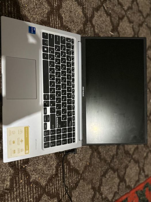 Asus vivobook cori7