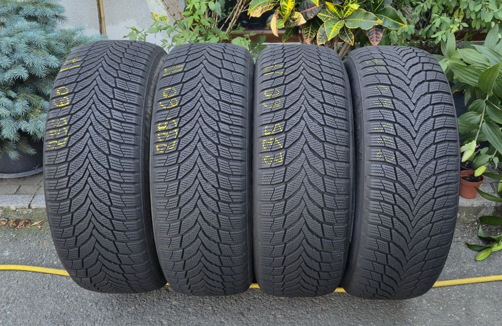 SET Anvelope 235/60/17 Iarna M+S Nexen DOT 2022