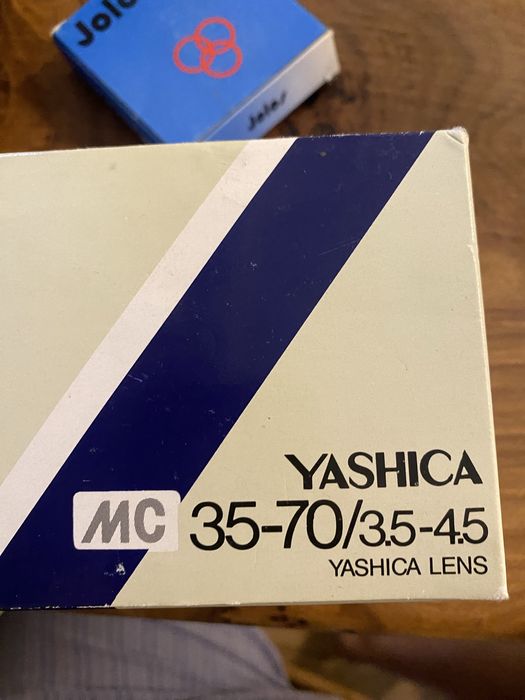 Yashica FX-3 Super 2000 с оптикой