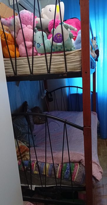 Двухъярусная кровать
