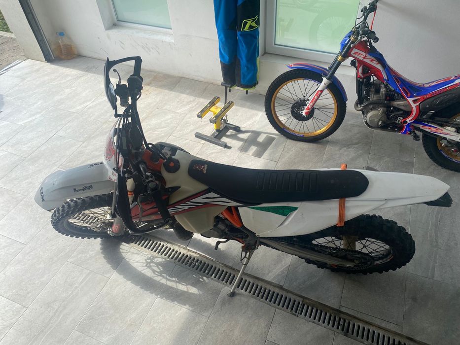 Ktm 300 tpi six days