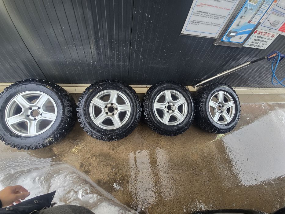 Джанти с гуми  235/65R17 EQUIPE VIPER M/T 115/113Q