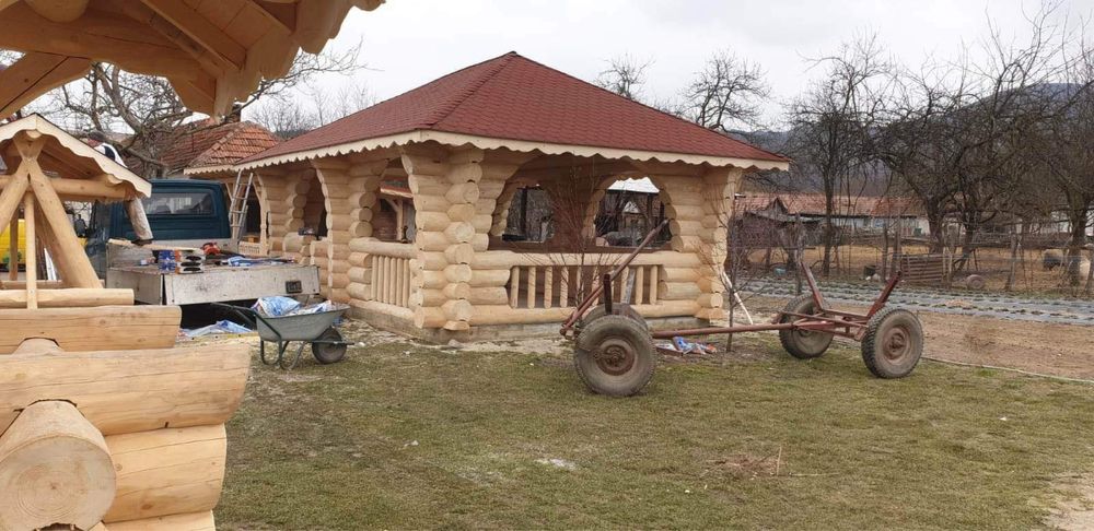 Foișoare din lemn rotund Bușteni