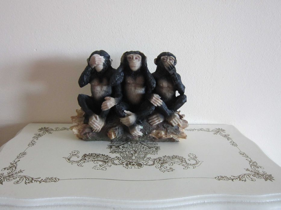 cadou deosebit 3 maimute intelepte Legea de Aur  Germania 1980