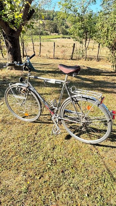 Bicicleta de vânzare