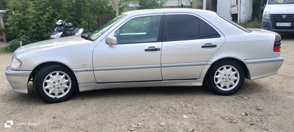 Мерседес Бенц 202