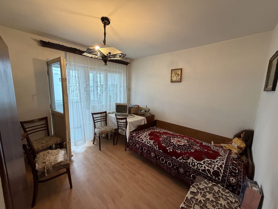 Apartament de inchiriat,2 camere vis-a-vis de Sala Polivalenta