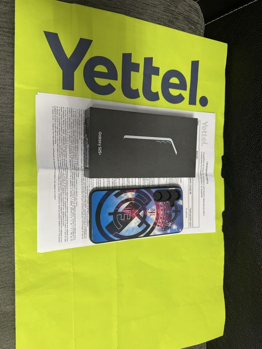 КАТО НОВ 256GB Samsung S25 Plus Гаранция Technopolis до 2029 / S25+