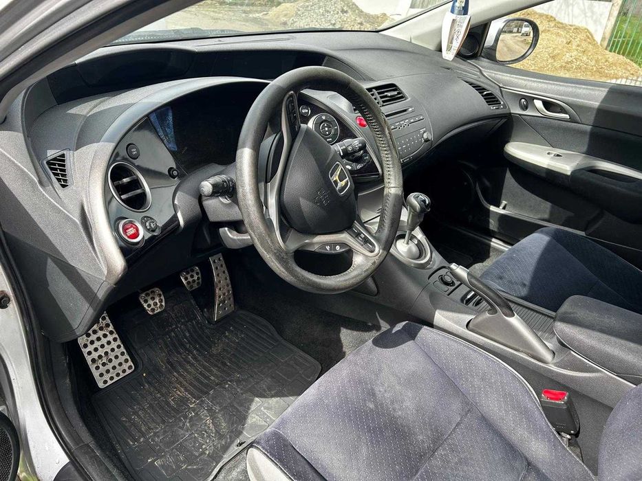 Vand Honda Civic VIII Hatchback , 2.2 diesel 140 cp, unic proprietar