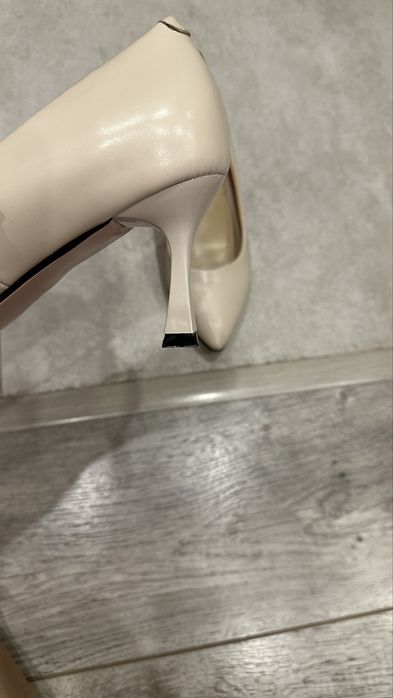 Туфли лодочки бежевые