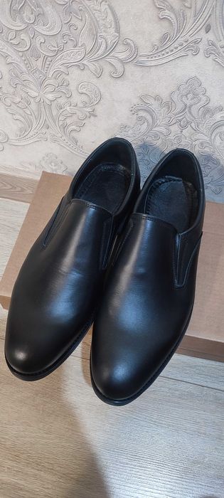 Продам туфли кожанные