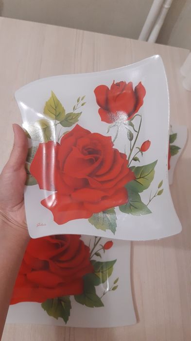 Сервировочные тарелки