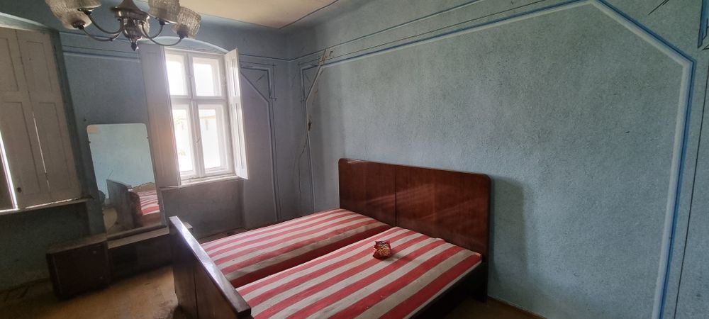 Casa secusigiu in curs de renovare