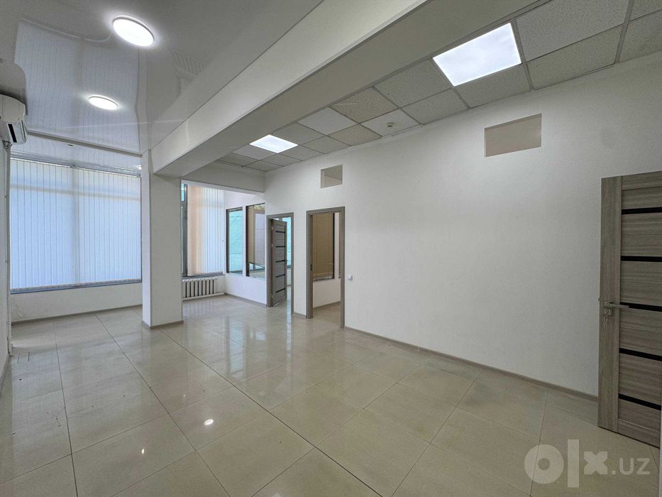 Офисы 20, 48, 52 и 62 м² | БЦ у метро Бадамзар | Своя парковка