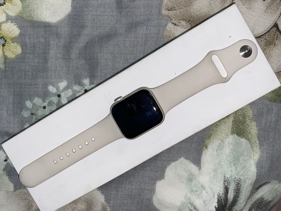 Apple Watch SE 40 star lite s/m