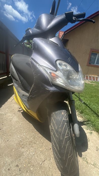 Vând Yamaha 50 jog