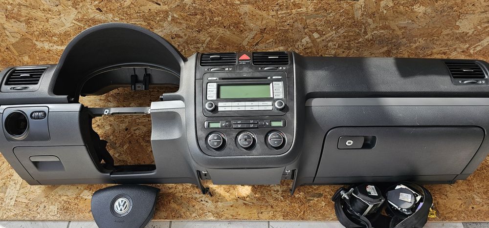 Kit planșă bord Golf 5 cu airbag volan + airbag pasager + centuri